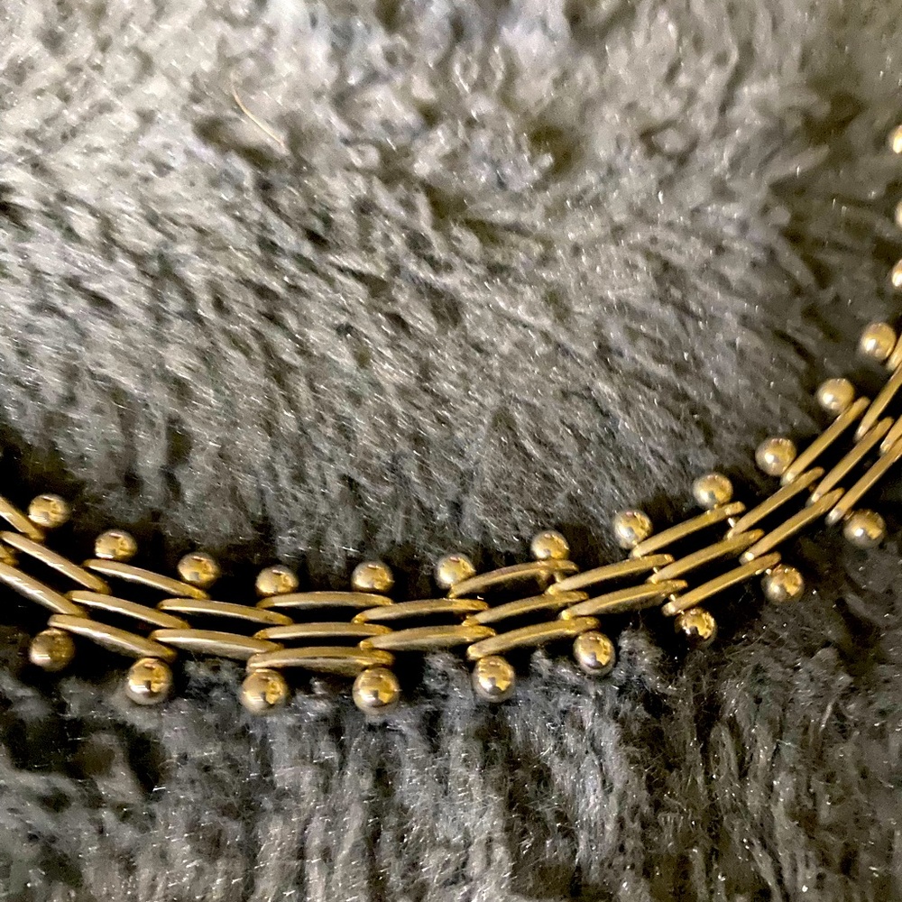 Exquisite silver bracelet, Flexible & Unisex.